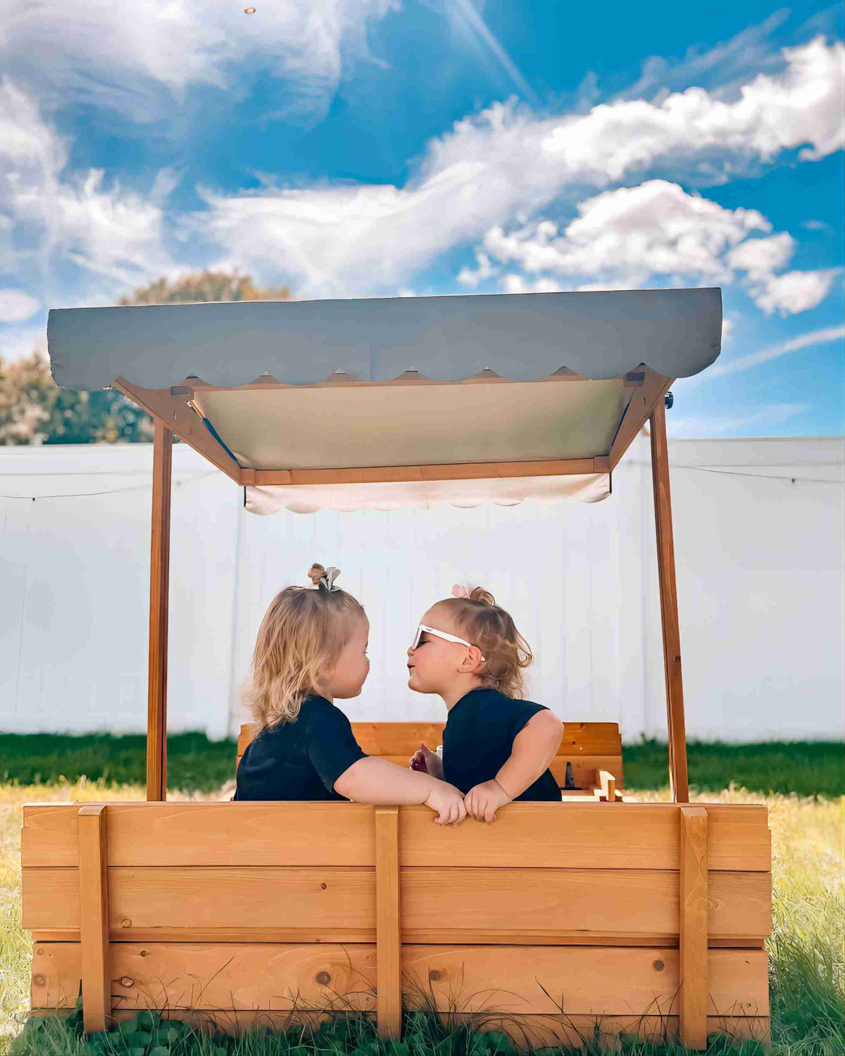 47'' Wooden Sandbox with Lid and Bench I2884