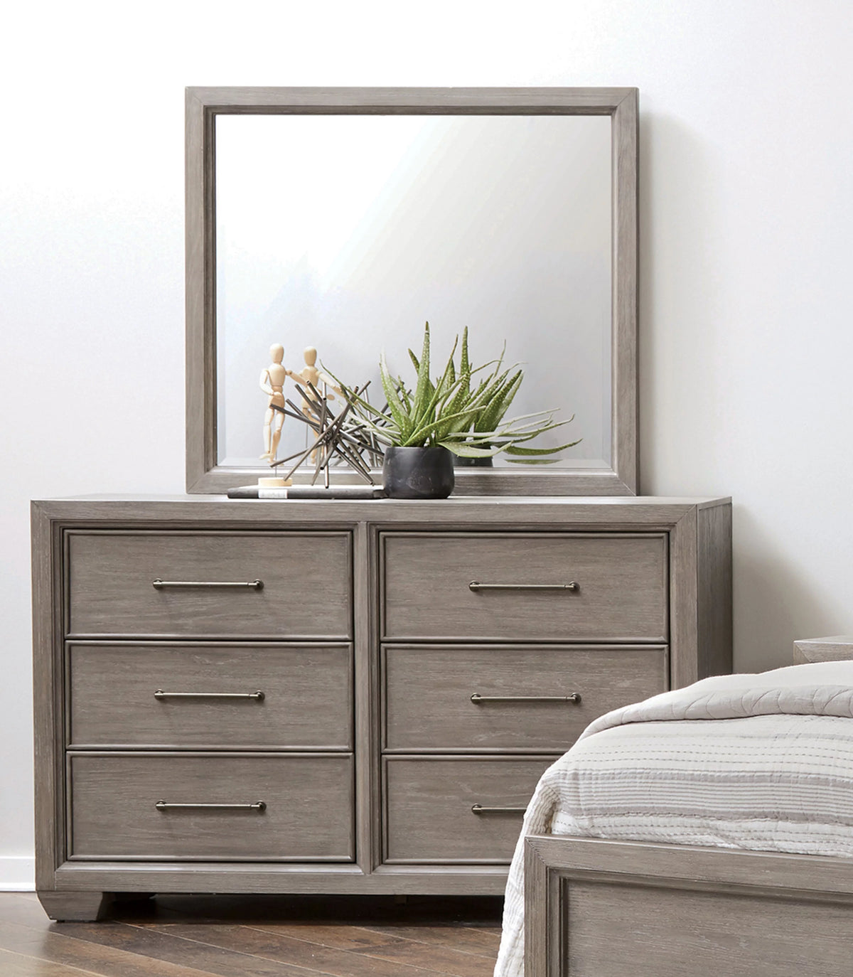 Gray Wood Queen Bedroom Set with Dresser, Mirror, Nightstand, and Chest E93046