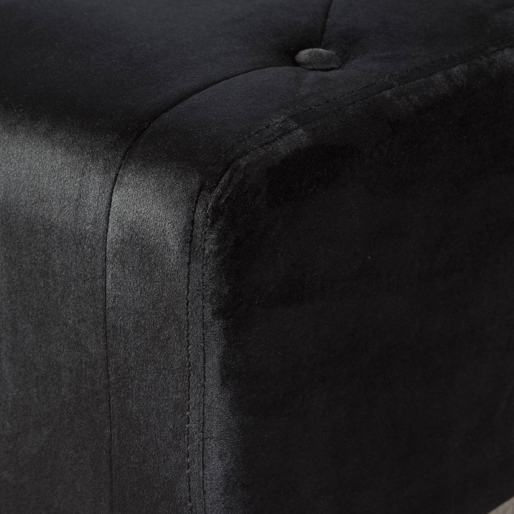 Black Tufted Velvet Ottoman L746536