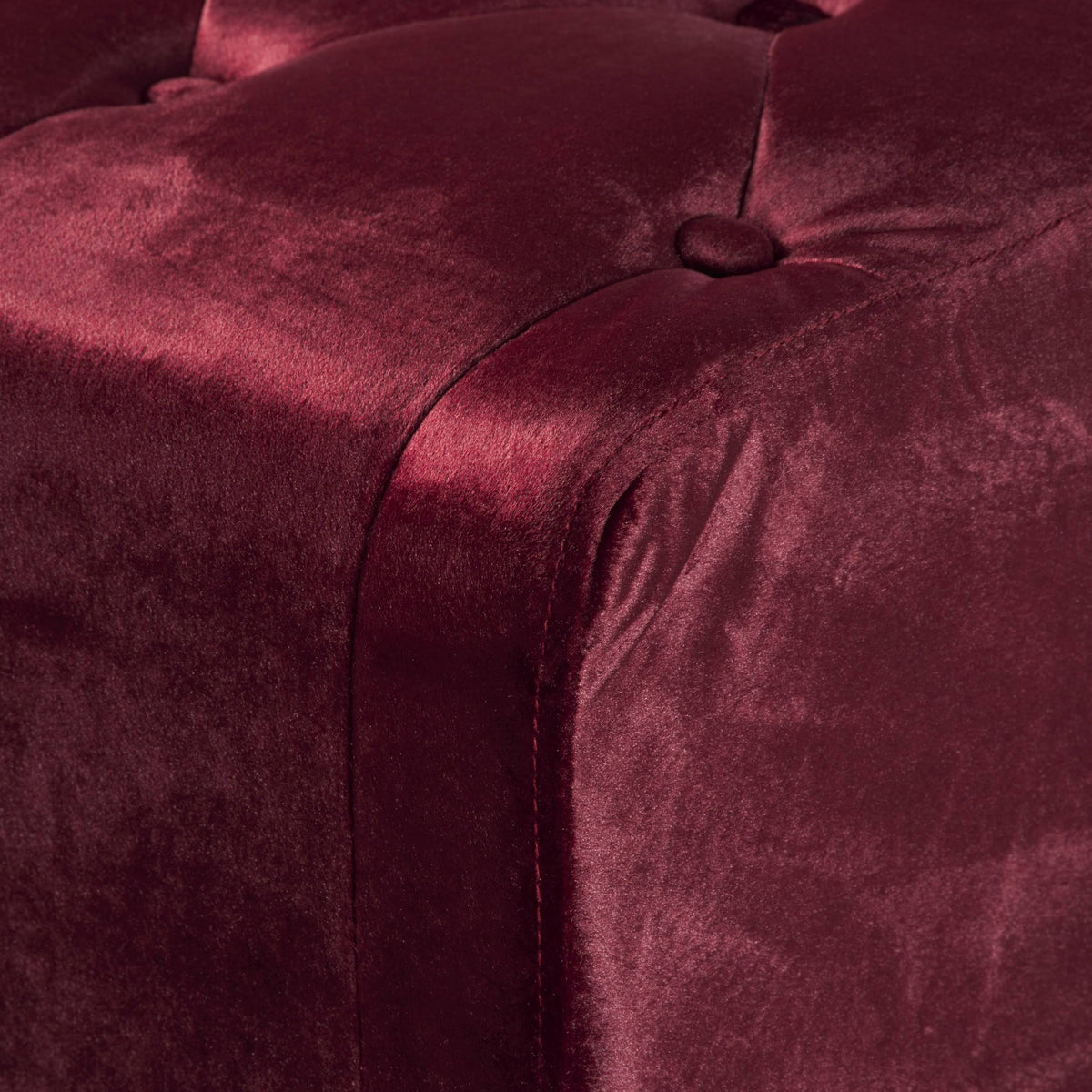 Black Tufted Velvet Ottoman L746536