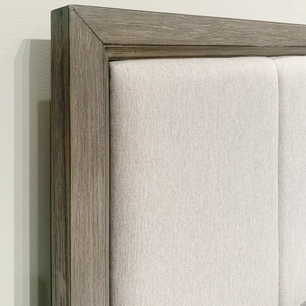Gray Wood Queen Bedroom Set with Dresser, Mirror, Nightstand, and Chest E93046