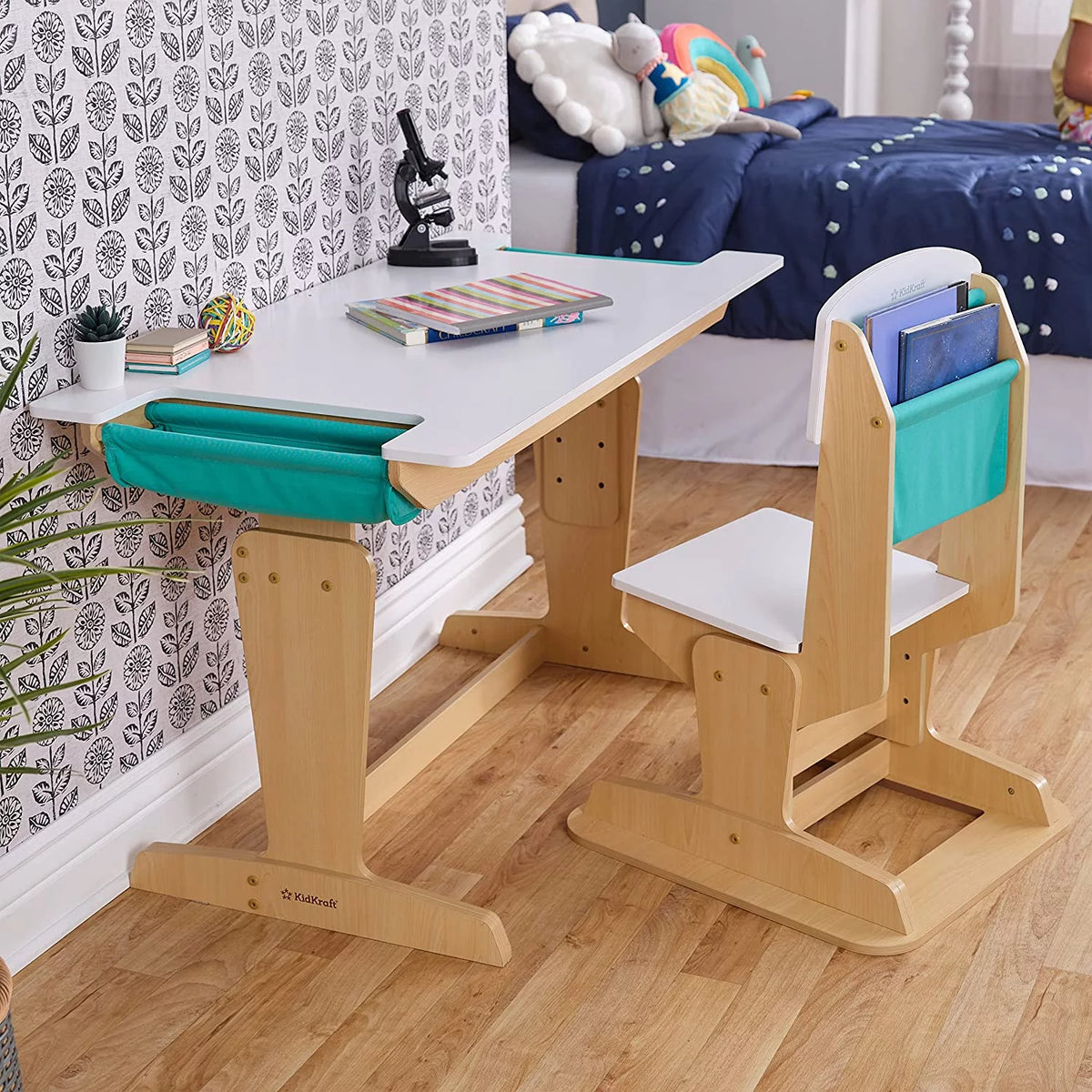 Adjustable Wooden Desk and Chair H459