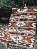 White Reversible Woven Tassels Throw Blanket G5393